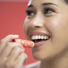 將圖片載入圖庫檢視器 Ethique Lip Balm - Juicy™ Nourishing Lip Balm 紅西柚香草潤唇膏